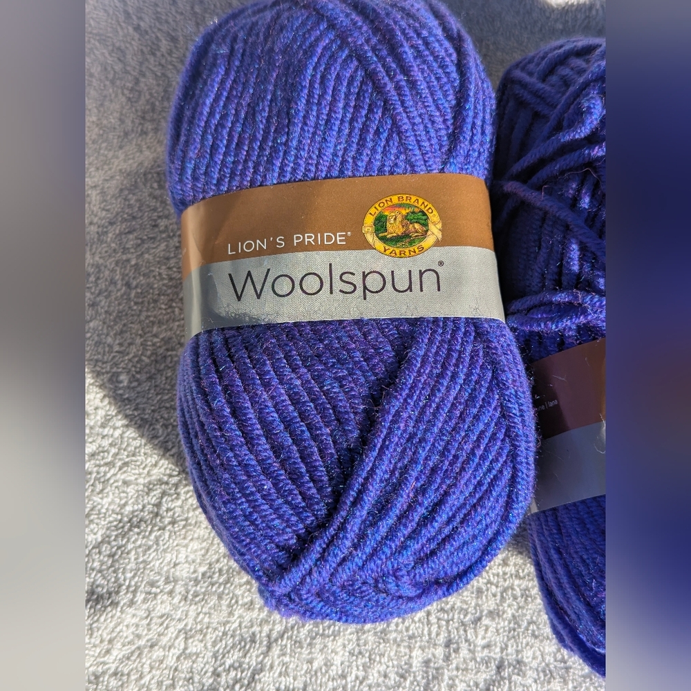 Lion Brand Woolspun Yarn in Orchid ,Purple Blue Blend, 4 New Vintage Skiens - Picture 2 of 10